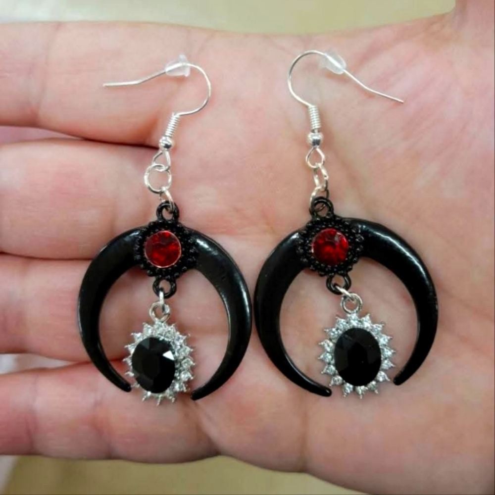 Gothic Earrings Dangle Black Gem Red Hypoallergenic Handmade Goth Witch Punk New